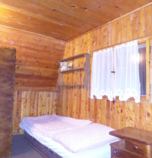 Chata Krpáčovo 4098 - dvoulůžkový pokoj  (6 m&amp;sup2;):   (2 x  samostatné lůžko)